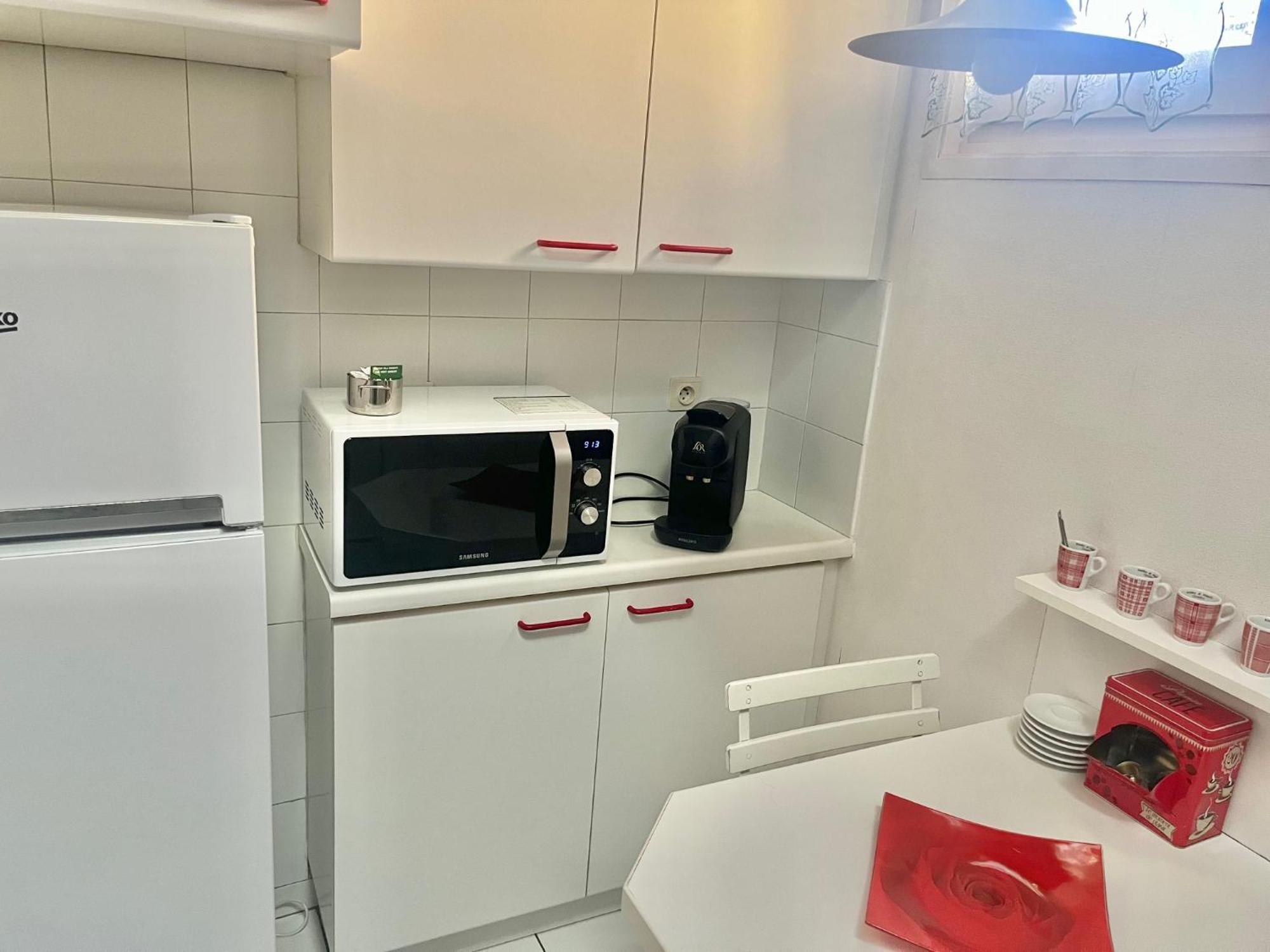 Au Mignonnet Apartment Millau Bagian luar foto
